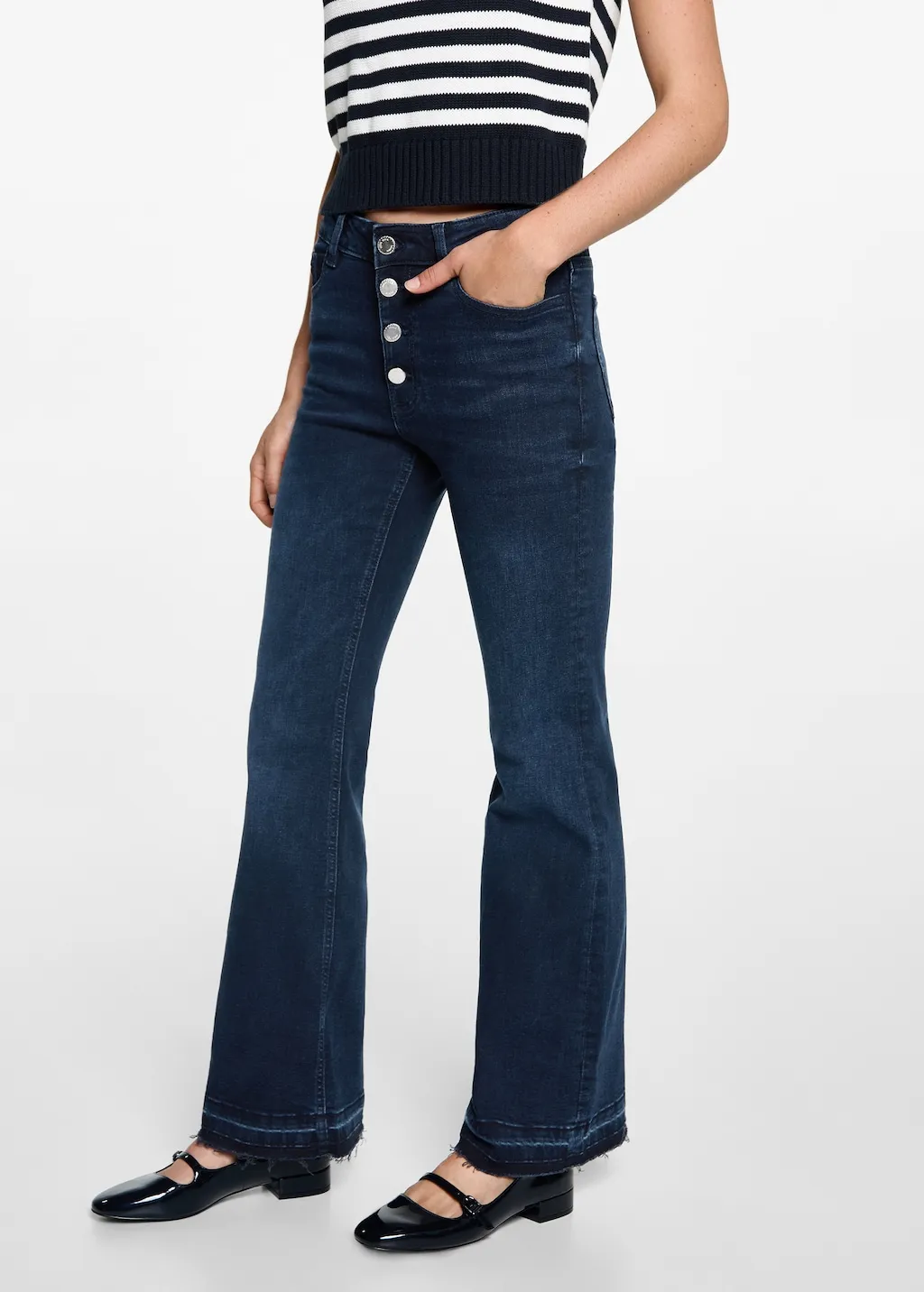 Flared jeans met knopen